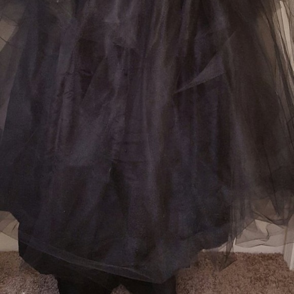 BELLA BLACK SWAN Goth Corset Wedding Gown Set - Picture 3 of 7